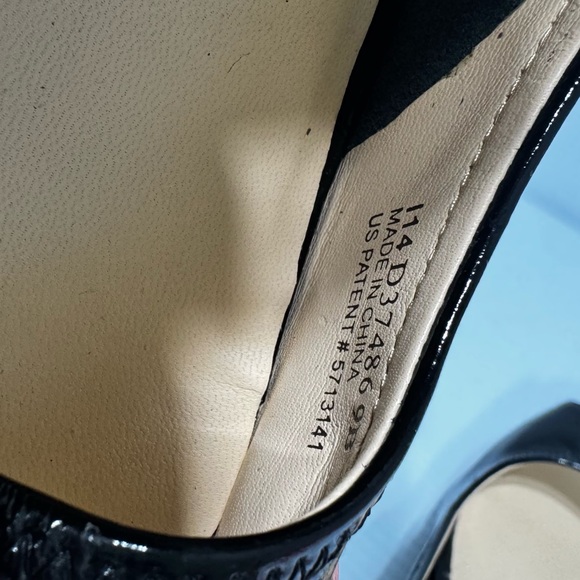 Cole Haan Black Patent Peep Toes Wedge Heels Size 9 - Picture 10 of 12